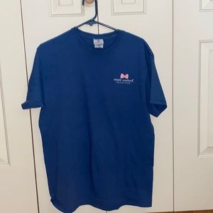 Graphic T-shirt (great condition)